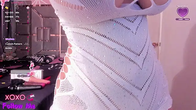 Snapshot of Anggi_1 chatting on November 6, 2025, 10:52 am Anggi 1 online show from November 6, 2025, 10:52 am