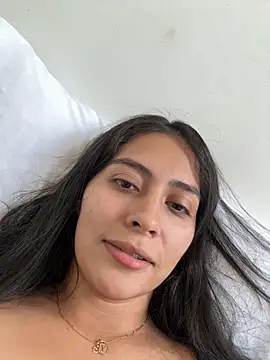 Sophie  Foxxx online show from October 7, 2025, 7:59 pm