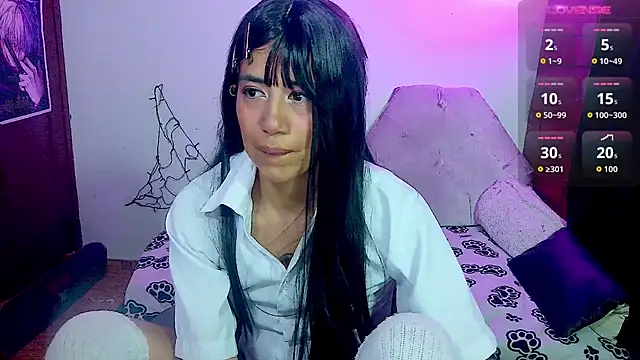 Snapshot of Roxanbunny1 chatting on October 29, 2025, 1:37 am Roxanbunny1 online show from October 29, 2025, 1:37 am