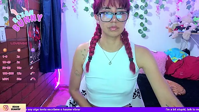 Roxanbunny1 online show from May 2, 2026, 1:00 am