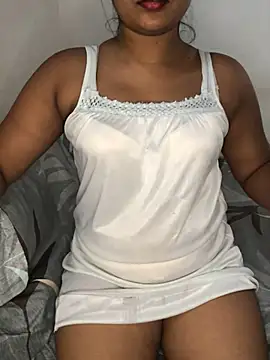 Rose Olivia online show from February 1, 2025, 2:13 pm