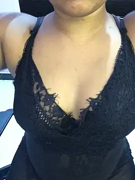 Rose Olivia online show from March 26, 2026, 4:16 pm