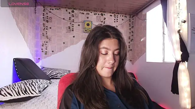 Snapshot of kisstarxxx chatting on November 4, 2025, 10:24 pm kisstarxxx online show from November 4, 2025, 10:24 pm