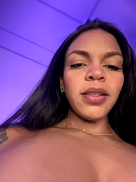 Charly  online show from September 28, 2025, 4:52 am