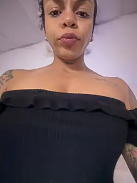 Charly  online show from May 5, 2026, 3:53 am