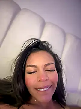 Snapshot of Charly_ chatting on November 15, 2025, 5:00 am Charly online show from November 15, 2025, 5:00 am