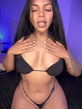 Snapshot of Charly_ chatting on November 23, 2025, 6:23 am Charly online show from November 23, 2025, 6:23 am