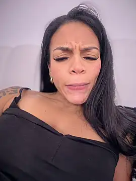 Snapshot of Charly_ chatting on February 25, 2026, 9:36 pm Charly online show from February 25, 2026, 9:36 pm