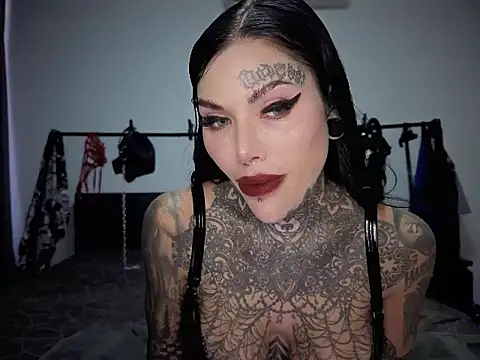 claudiacvc95 online show from February 23, 2026, 4:36 am