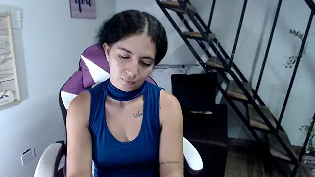 samantha baby  online show from November 15, 2025, 5:39 pm