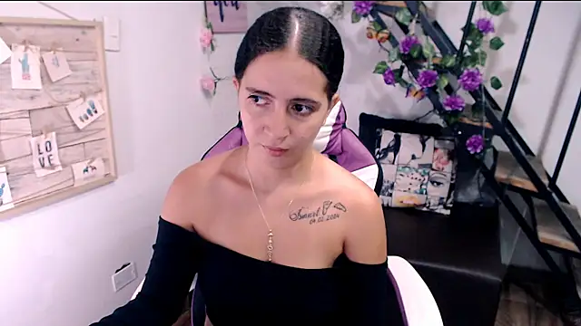 Snapshot of samantha_baby_ chatting on June 6, 2026, 6:46 pm samantha baby online show from June 6, 2026, 6:46 pm