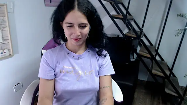 samantha baby  online show from October 6, 2025, 5:46 pm