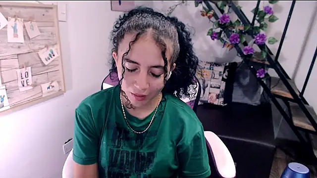 Snapshot of samantha_baby_ chatting on July 9, 2026, 7:13 pm samantha baby online show from July 9, 2026, 7:13 pm