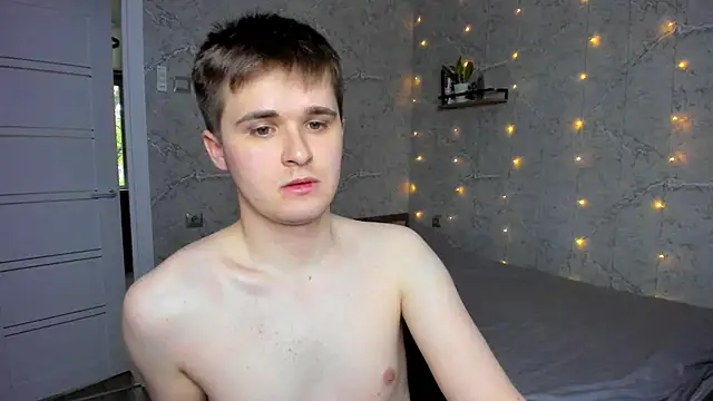Snapshot of Mark_Bearcub chatting on May 16, 2026, 3:27 am Mark Bearcub online show from May 16, 2026, 3:27 am