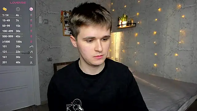 Snapshot of Mark_Bearcub chatting on May 12, 2026, 3:03 am Mark Bearcub online show from May 12, 2026, 3:03 am