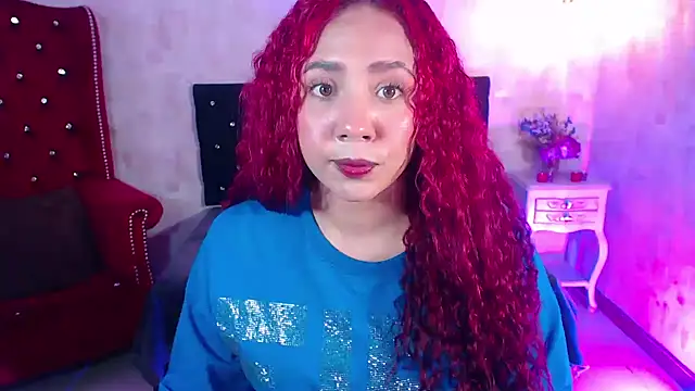 Snapshot of IsabelaLatina chatting on July 20, 2026, 2:30 am IsabelaLatina online show from July 20, 2026, 2:30 am