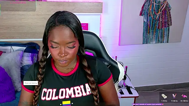 Snapshot of KAROL-SCOTT chatting on July 7, 2026, 8:12 pm KAROL-SCOTT online show from July 7, 2026, 8:12 pm