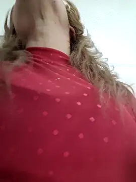 Evehampy online show from February 1, 2026, 7:34 pm