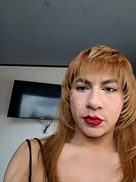 Snapshot of Evehampy chatting on November 2, 2025, 7:52 pm Evehampy online show from November 2, 2025, 7:52 pm