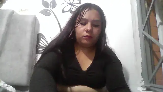Charis 21 online show from April 25, 2026, 11:46 pm