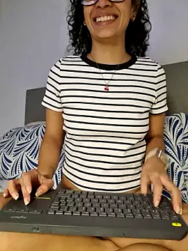 angela  98 online show from April 25, 2026, 12:08 pm
