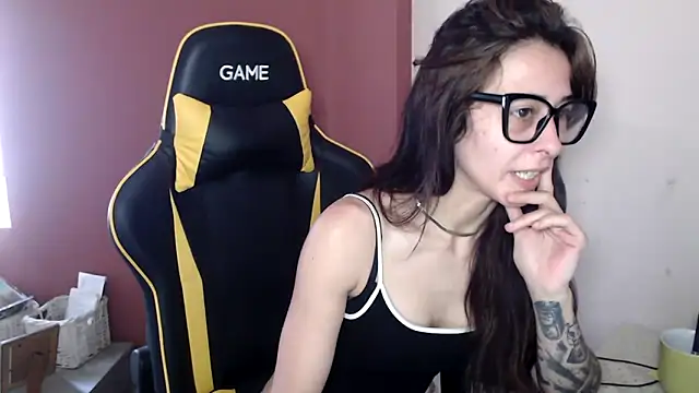 Snapshot of Sofiasweetsecret chatting on April 10, 2026, 8:32 am Sofiasweetsecret online show from April 10, 2026, 8:32 am