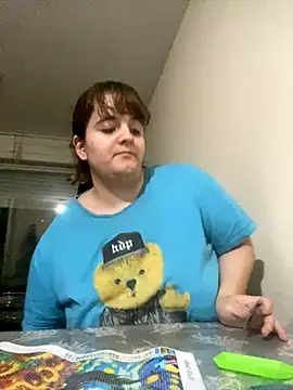 Snapshot of Bombon_ok chatting on December 14, 2025, 3:02 am Bombon ok online show from December 14, 2025, 3:02 am