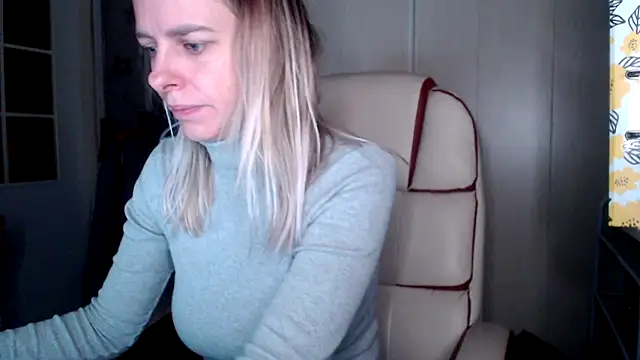 las sweet online show from October 31, 2025, 8:00 am