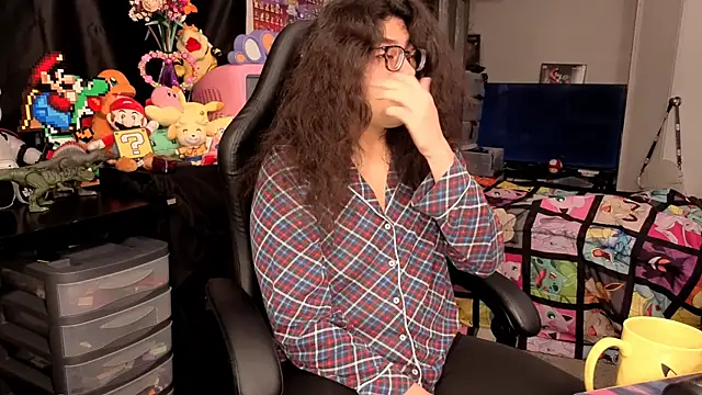 ShinyCherub online show from October 28, 2025, 11:09 am