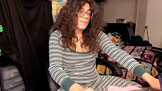 ShinyCherub online show from November 21, 2025, 9:03 pm