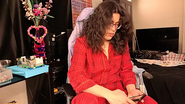 ShinyCherub online show from March 11, 2025, 10:07 am