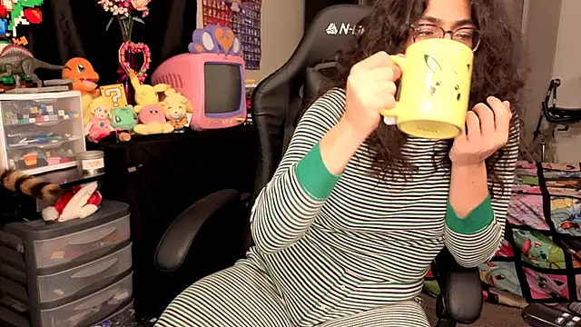 ShinyCherub online show from October 18, 2025, 2:24 am