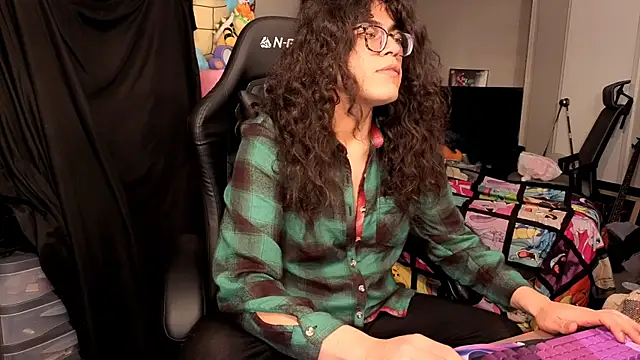 ShinyCherub online show from November 24, 2025, 11:27 pm