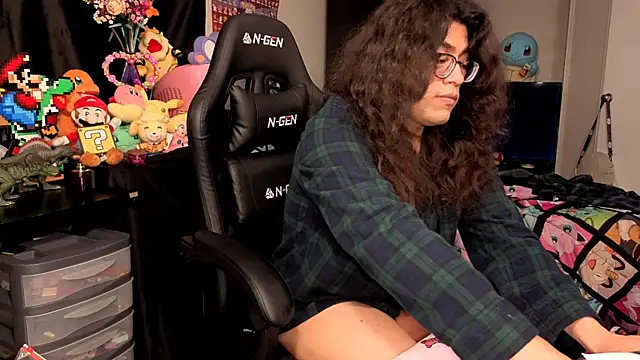 ShinyCherub online show from November 1, 2025, 12:21 pm