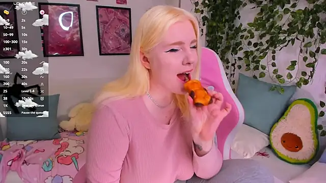 art lovee online show from February 5, 2026, 1:56 am