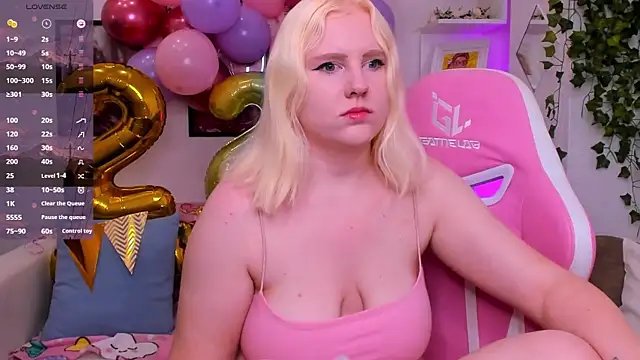 art lovee online show from October 7, 2025, 1:17 am