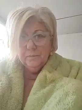 Snapshot of Merilulla chatting on February 23, 2025, 11:44 am Merilulla online show from February 23, 2025, 11:44 am