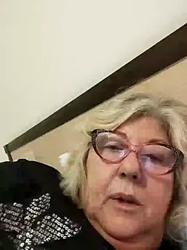 Snapshot of Merilulla chatting on March 7, 2025, 1:31 am Merilulla online show from March 7, 2025, 1:31 am