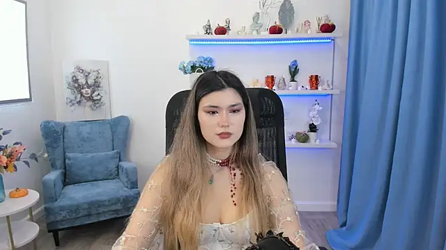 AnneTLi online show from October 26, 2025, 3:29 am