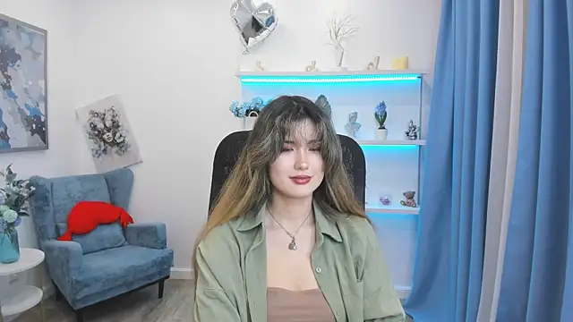 AnneTLi online show from June 7, 2026, 7:19 pm