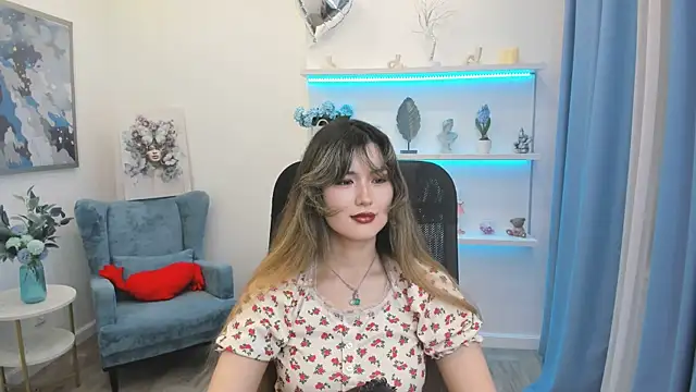 AnneTLi online show from June 10, 2026, 7:26 pm