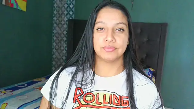 Snapshot of almaswan1 chatting on November 18, 2025, 3:48 pm almaswan1 online show from November 18, 2025, 3:48 pm