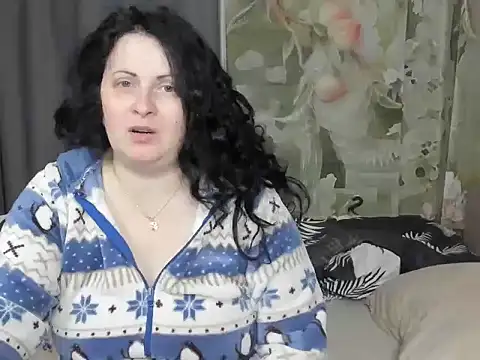 Lillian2 online show from May 1, 2026, 1:43 am