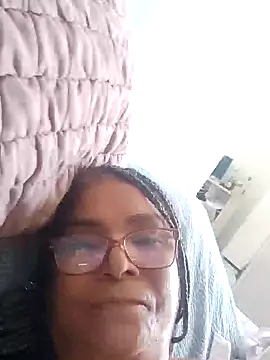 Delicy1 online show from February 11, 2025, 2:13 pm