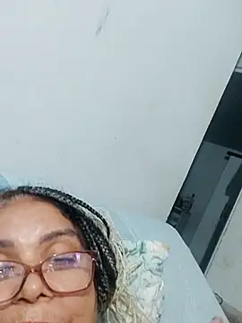 Delicy1 online show from February 25, 2025, 10:42 pm