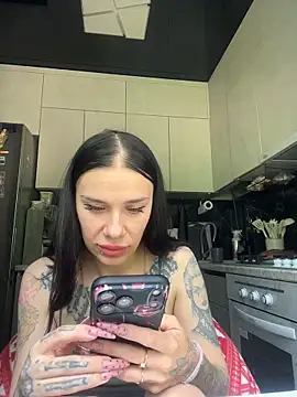 Snapshot of Queen_of_pain chatting on May 25, 2026, 7:40 am Queen of pain online show from May 25, 2026, 7:40 am