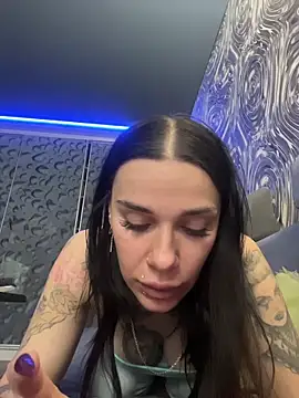 Snapshot of Queen_of_pain chatting on May 14, 2026, 6:43 am Queen of pain online show from May 14, 2026, 6:43 am