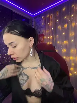 Queen of pain online show from December 19, 2025, 6:38 am