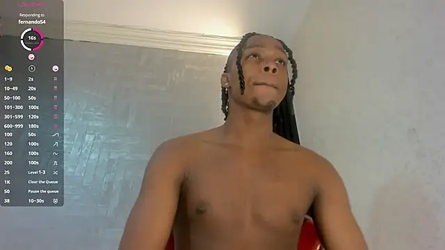 Snapshot of DominicSccott chatting on October 10, 2025, 1:01 pm DominicSccott online show from October 10, 2025, 1:01 pm