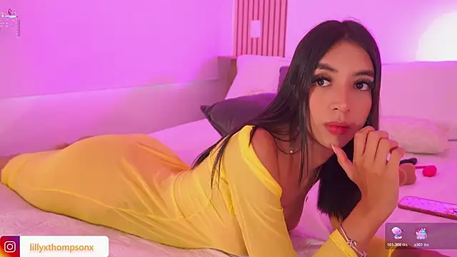 Snapshot of LillyThompson chatting on November 8, 2025, 8:45 pm LillyThompson online show from November 8, 2025, 8:45 pm